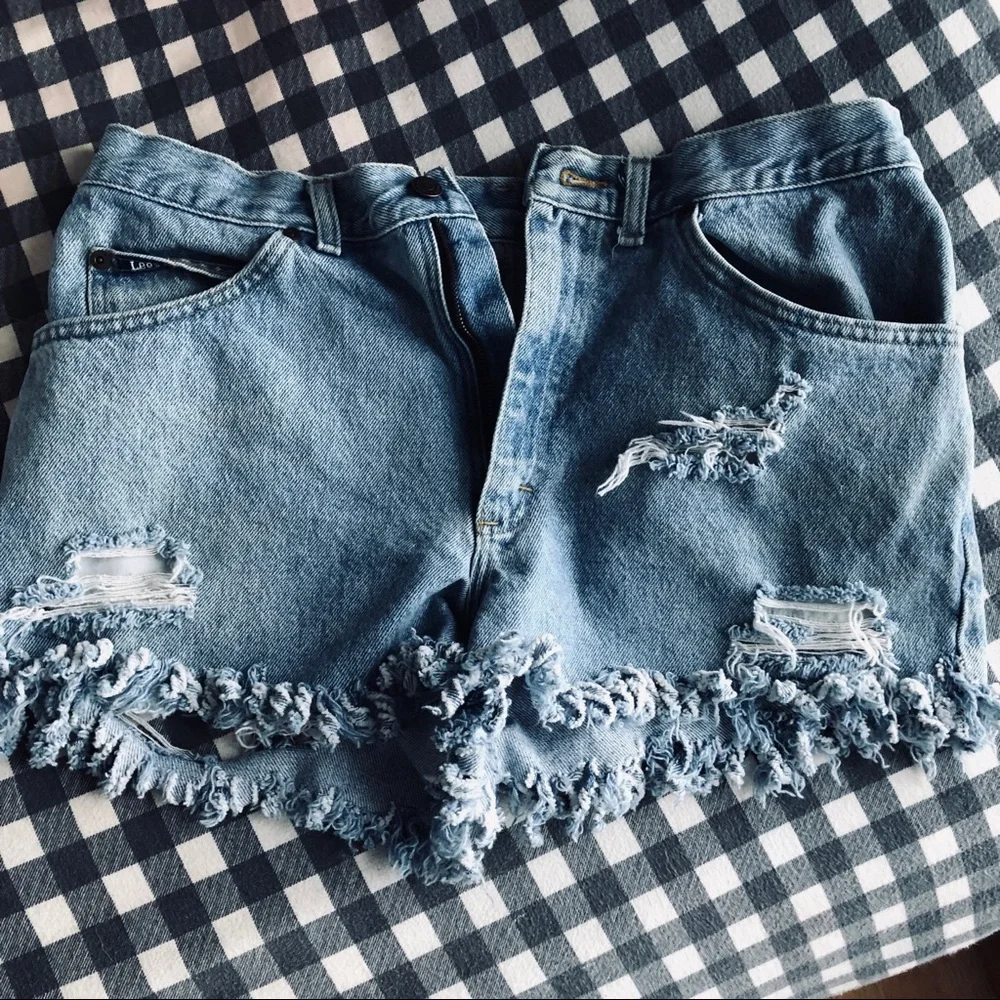 Lee Hand-made distressed denim shorts